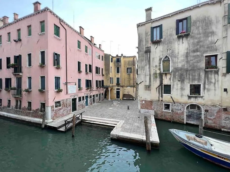 Appartamento Palazzo Castelli Venezia Italia